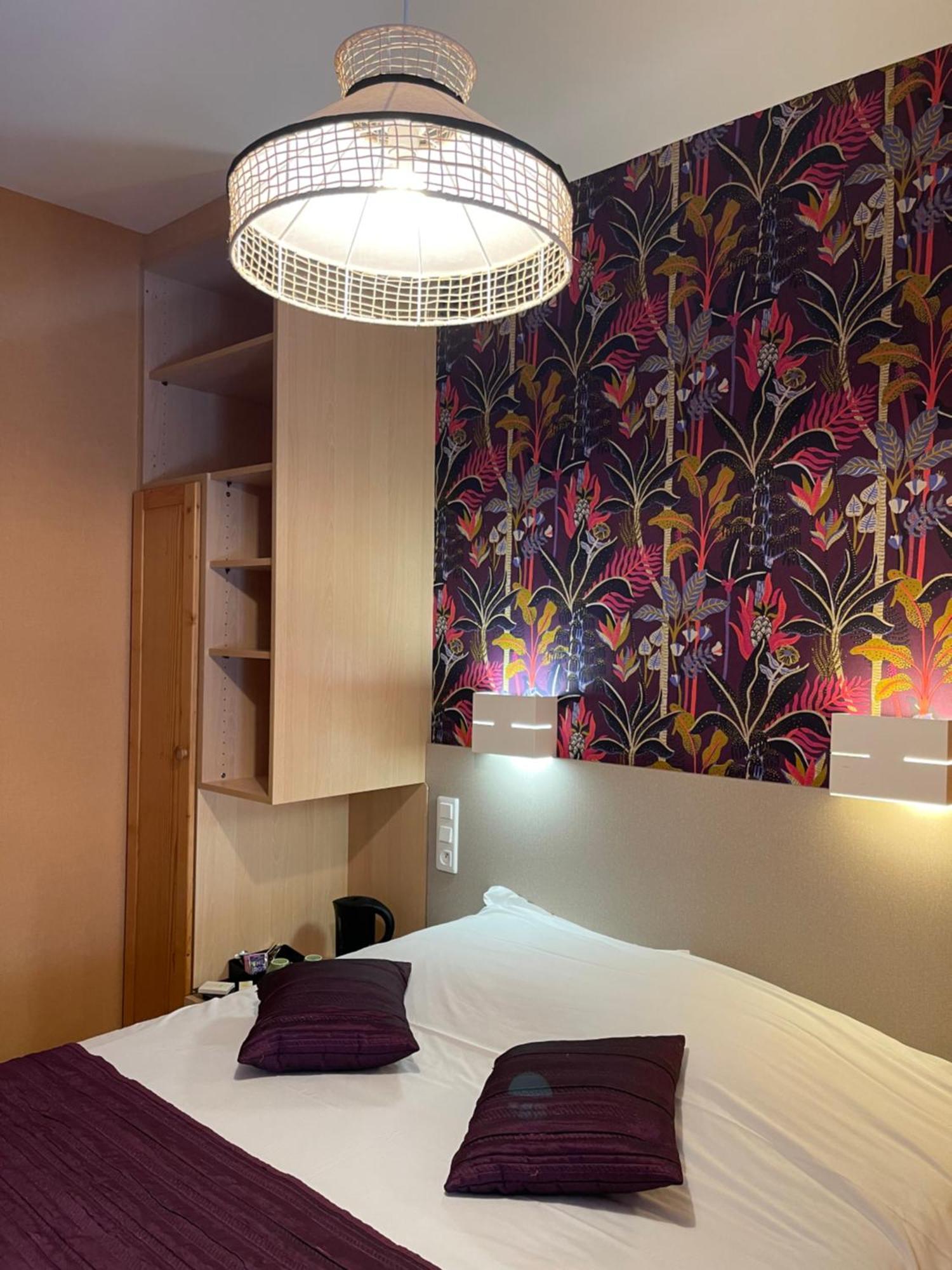 Logis Hotel Restaurant Cazes Arazat Laissac Екстериор снимка